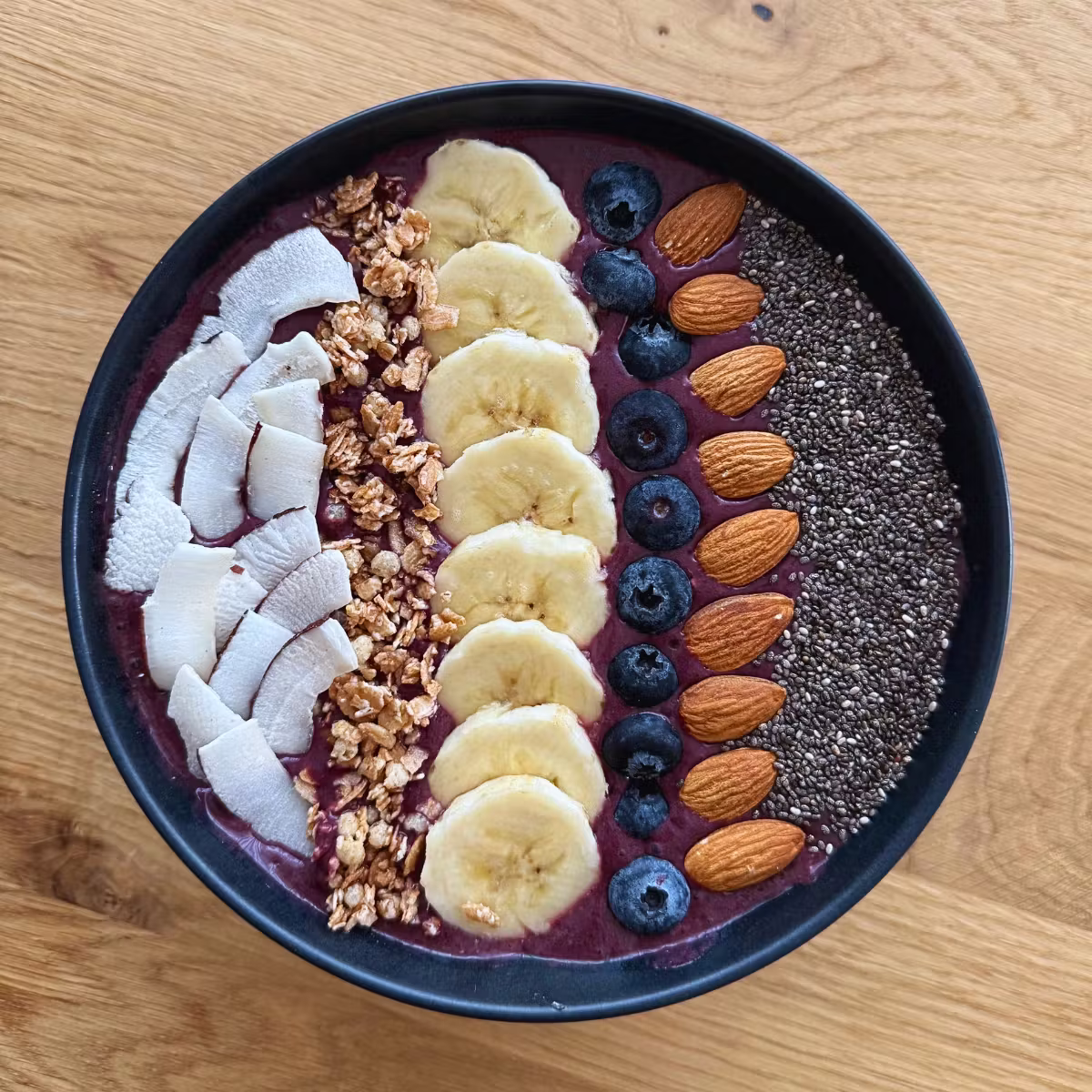 Enerģijas smūtija bļoda ar Narosan bilde